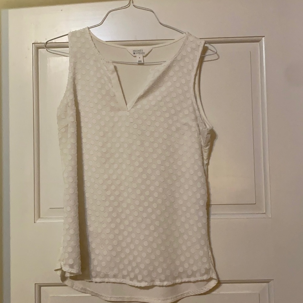 Market & Spruce white dot textured sleeveless top